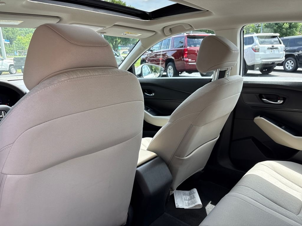 Used 2023  Honda EX image 23