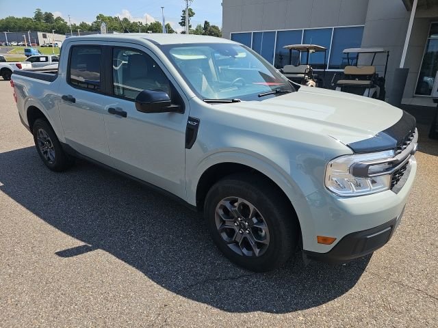 Used 2024 Green Ford XLT image 1