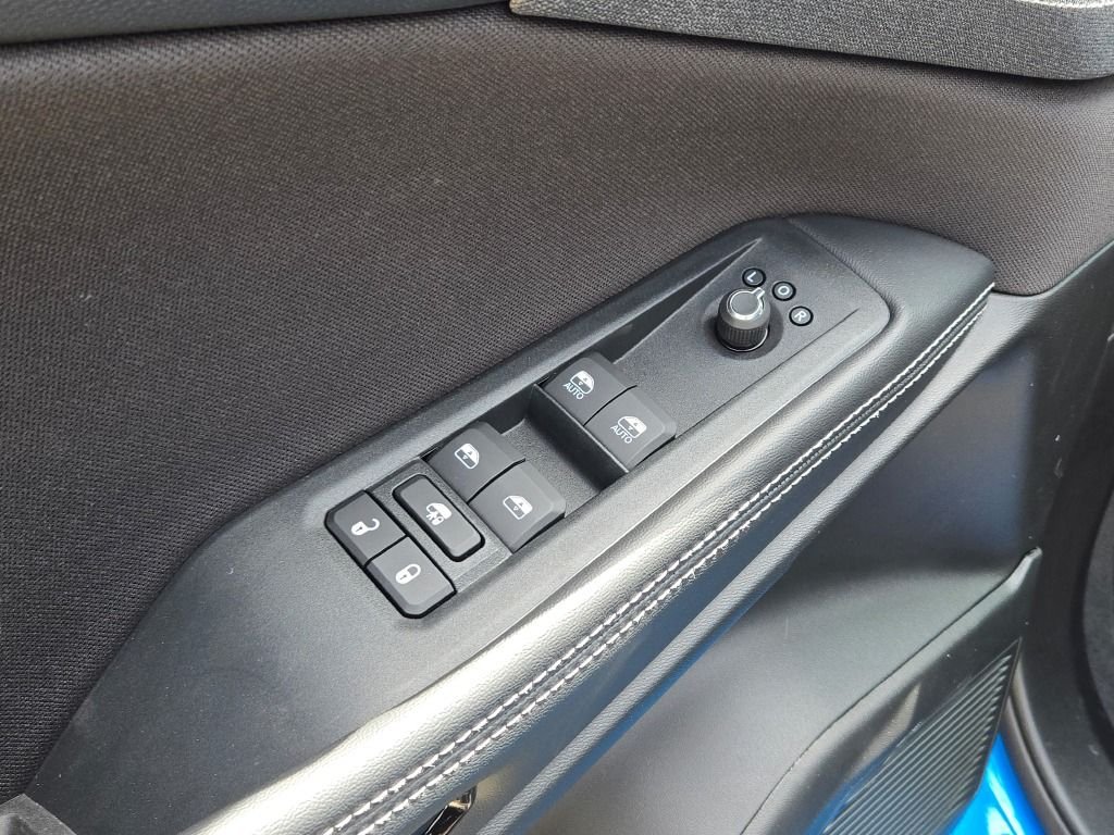 New 2026 Hydro Blue Pearl-Coat Exterior Paint Jeep Laredo image 20