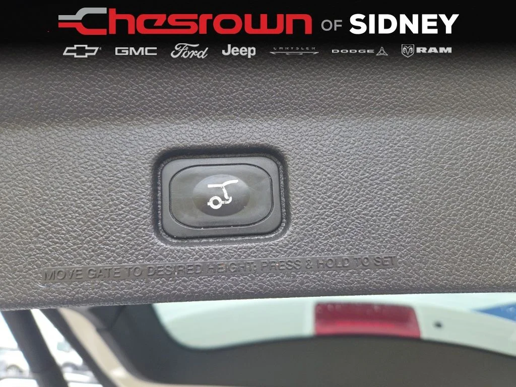 Used 2014 White Ford Limited image 21