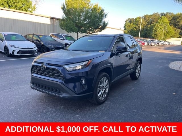 Used 2023  Toyota XLE Premium image 38