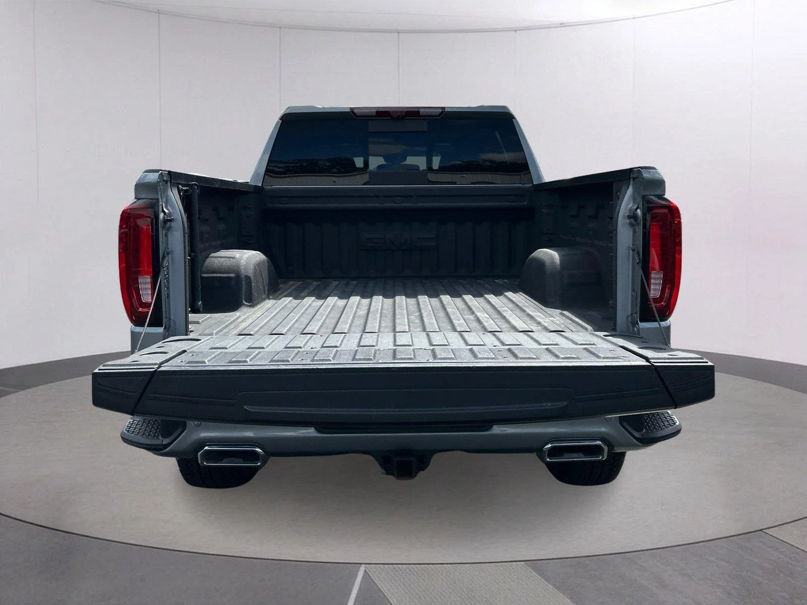 Certified Used 2025 Sterling Metallic GMC AT4 image 6