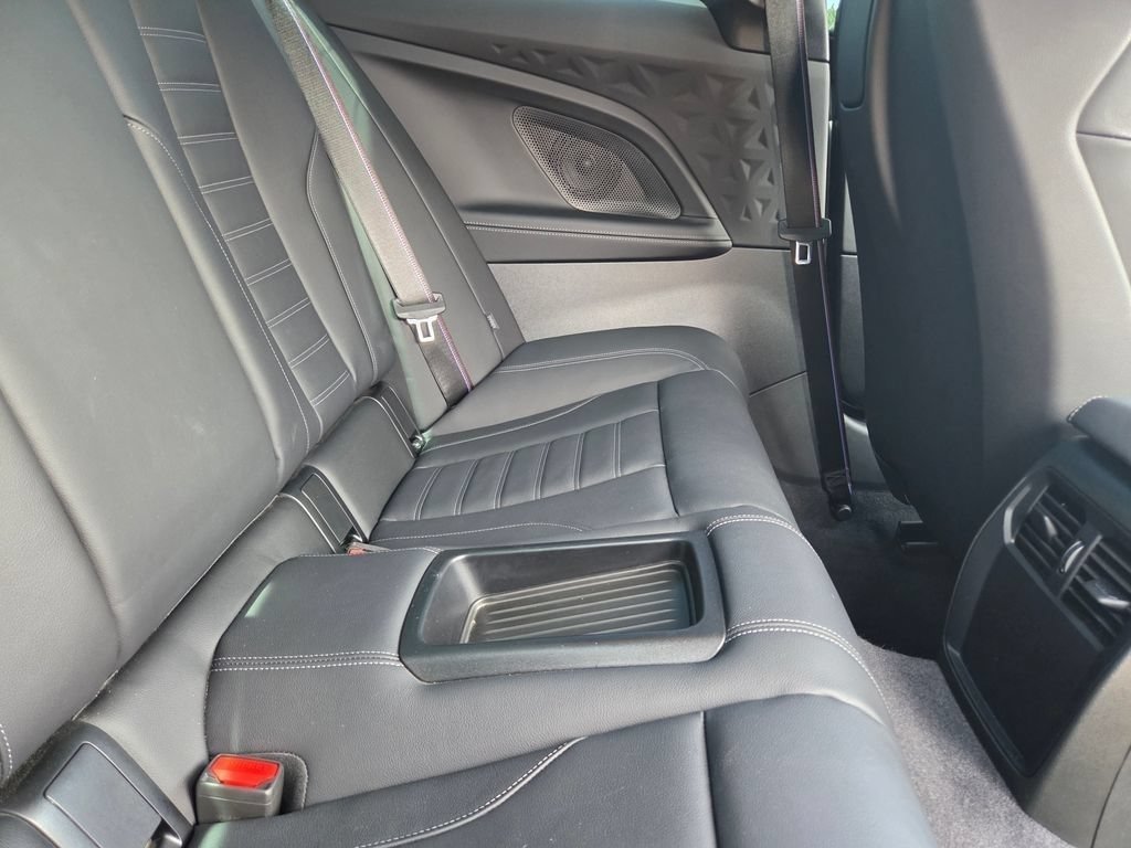 Used 2025 Alpine White BMW Base image 35