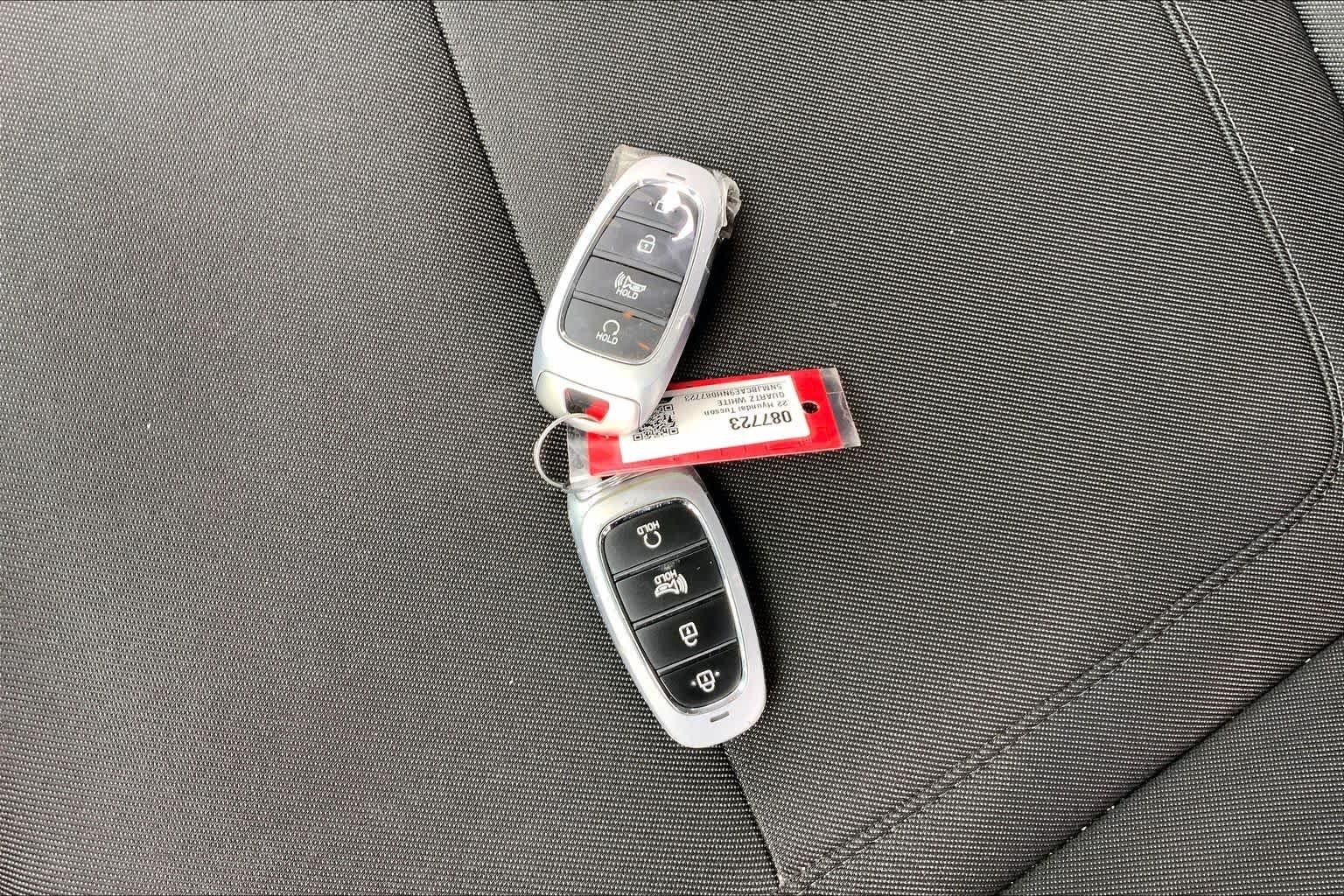 Used 2022 Quartz White Hyundai SEL image 15