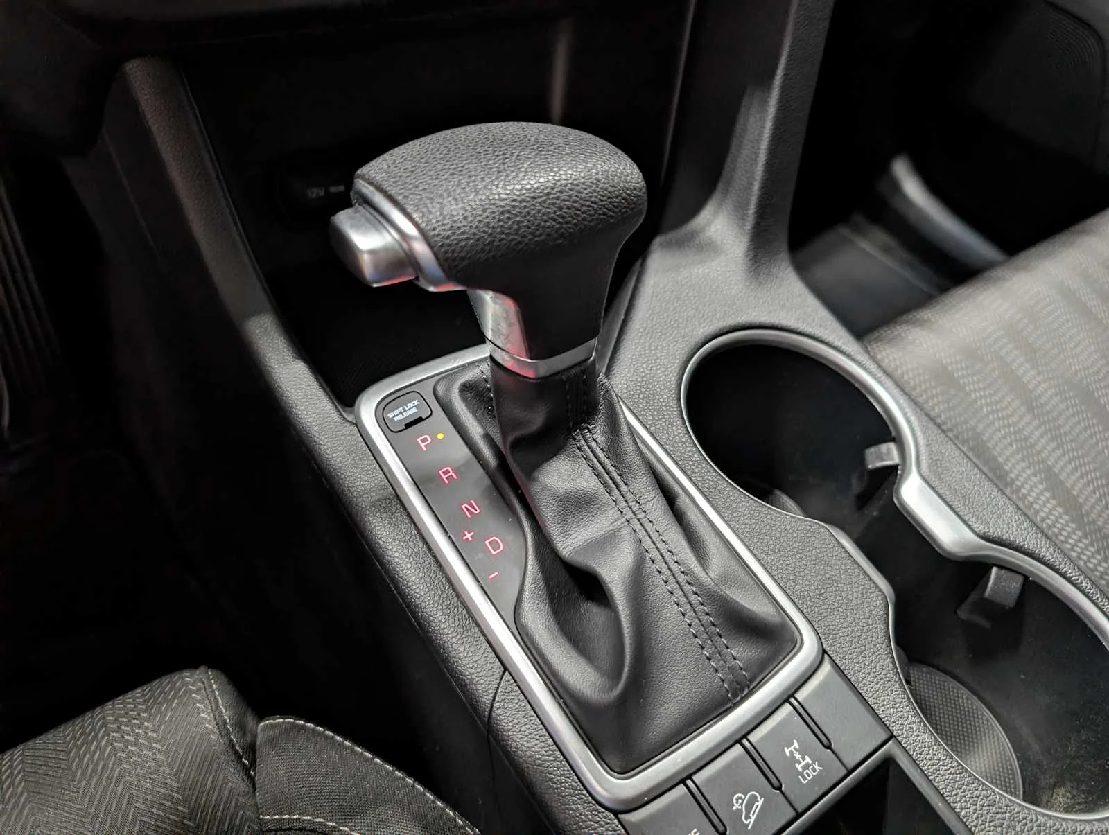 Used 2020 Burnished Copper Kia LX image 27
