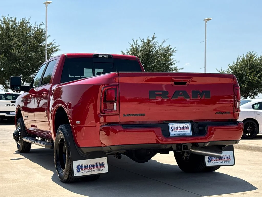 New 2026 Molten Red Pearl-Coat Exterior Paint RAM Laramie image 7