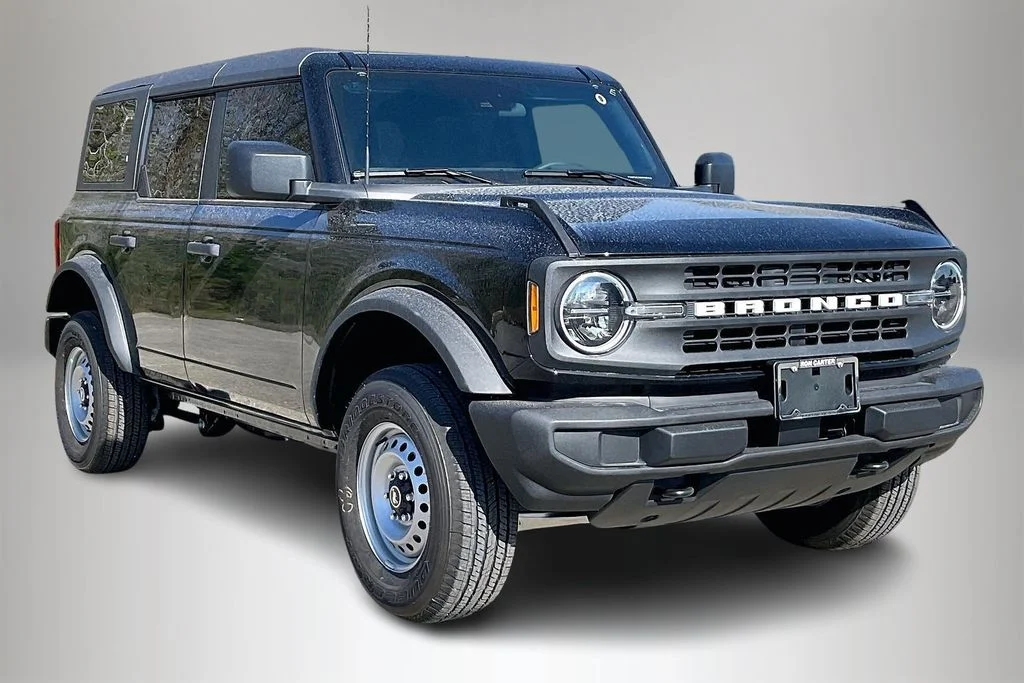 2025 Ford Bronco Base 4x4's photo