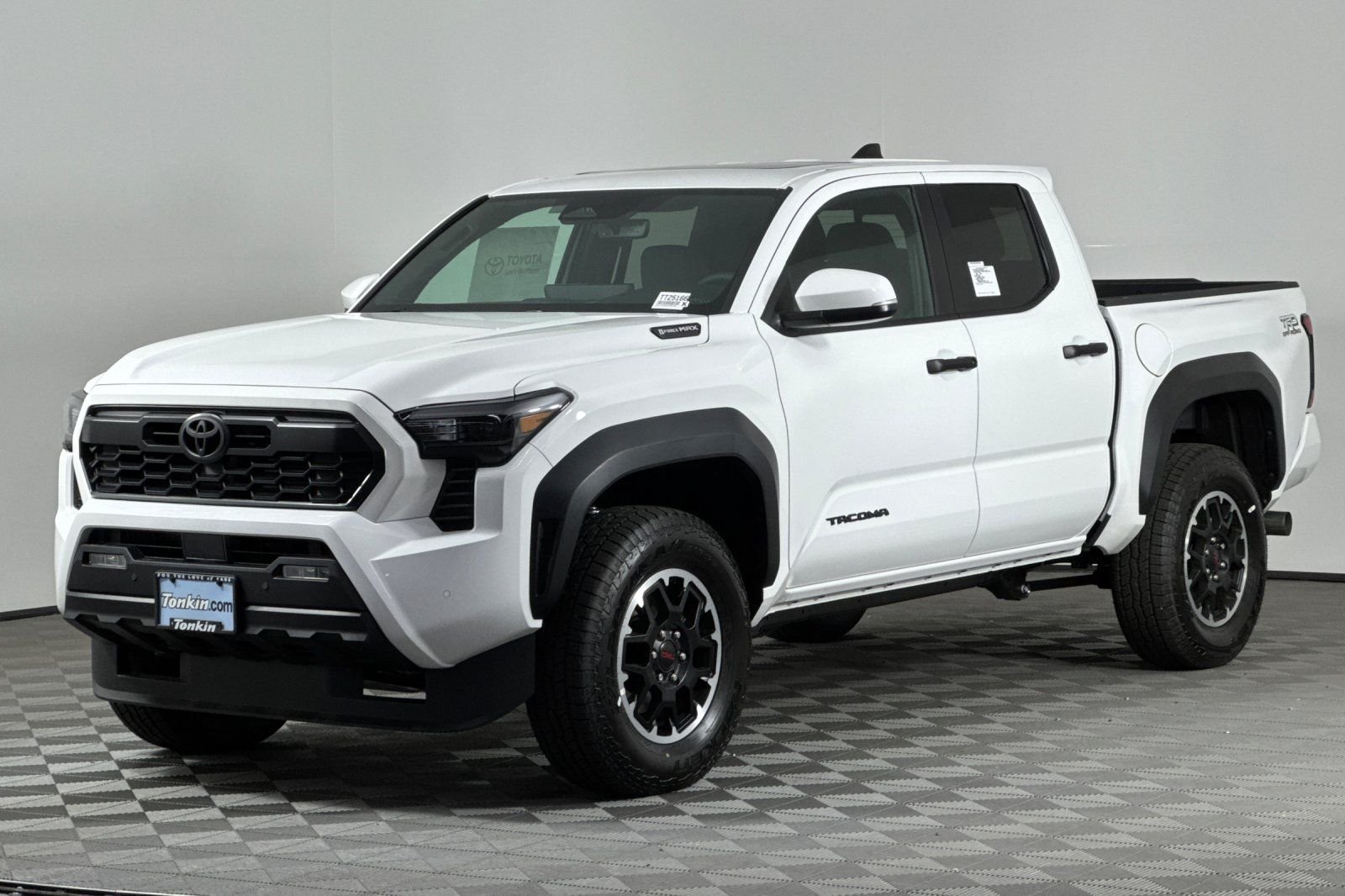 2025 Toyota Tacoma TRD Off Road - Photo 8