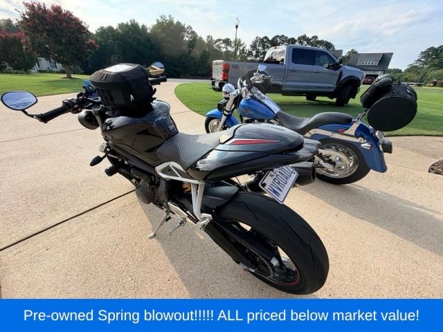 Used 2018 Black Triumph motorcycle image 7