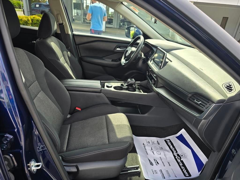 Used 2024 Blue Nissan SV image 14