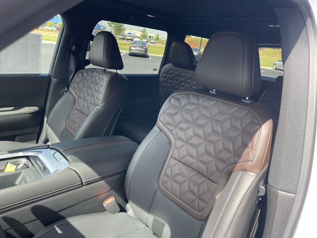 2026 Nissan Armada Platinum Reserve - Photo 11