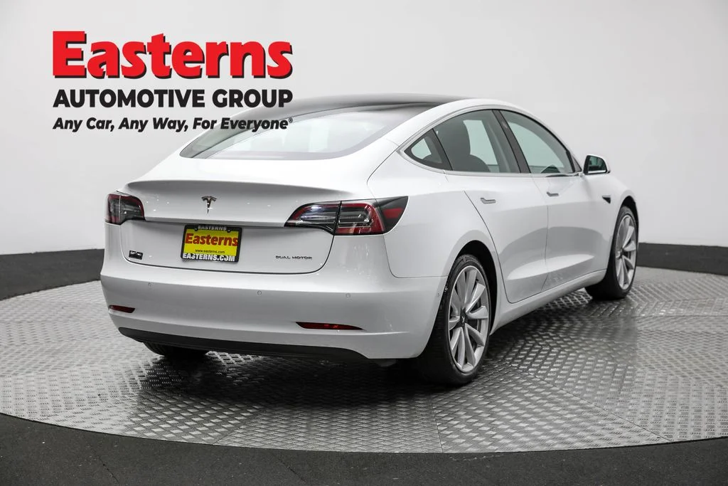Used 2018 White Tesla Long Range image 5