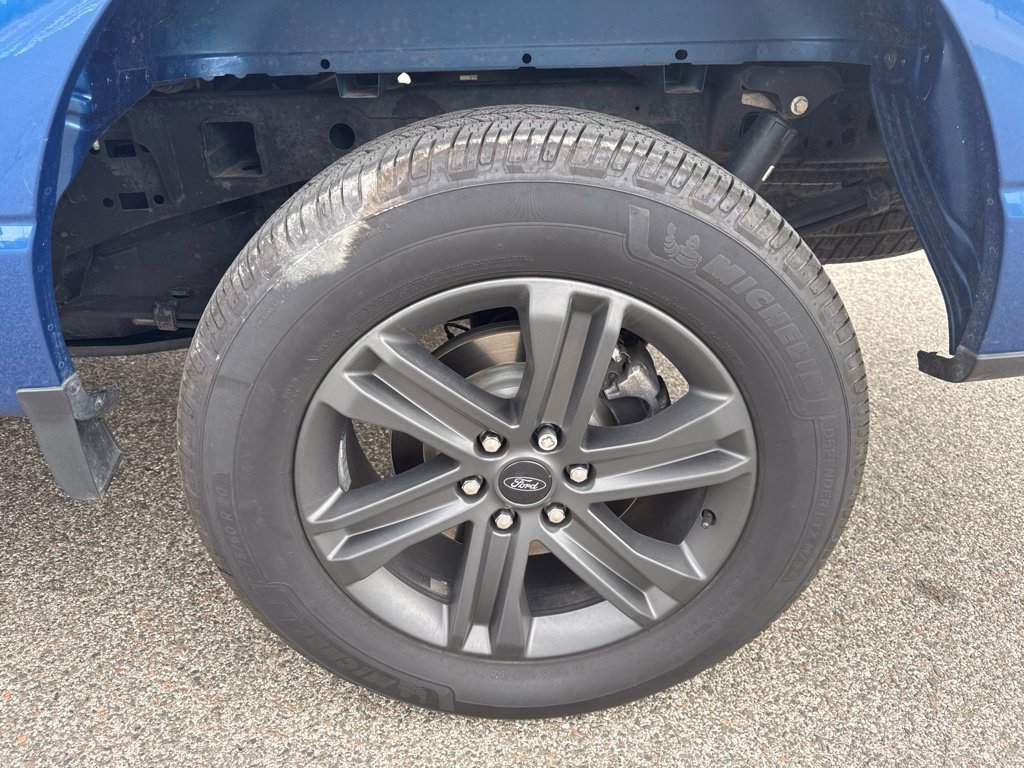 Used 2023 Blue Ford Lariat image 5