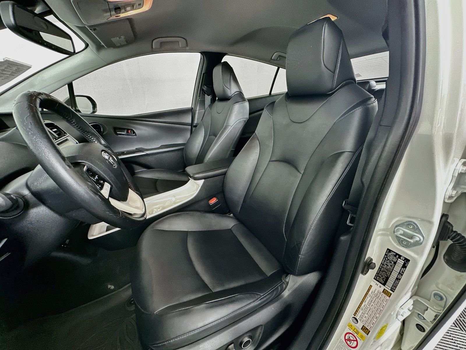 Used 2016 Blizzard Pearl Toyota Four Touring image 21