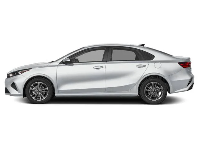 Used 2024 Snow White Pearl Kia LXS image 3