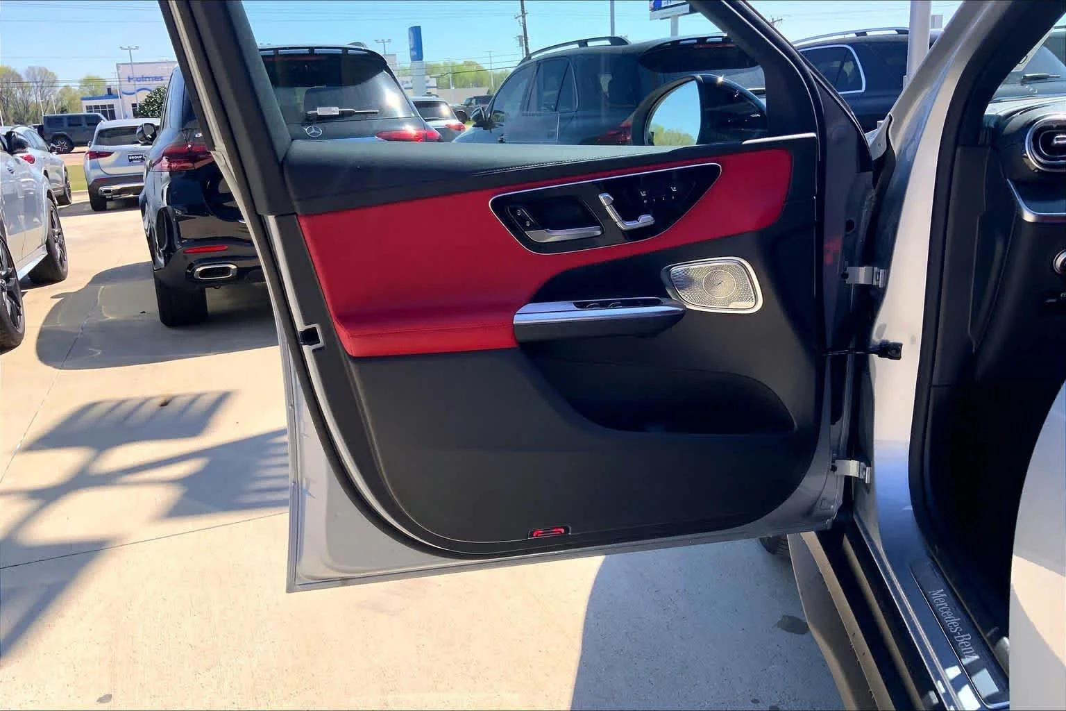New 2026 Cirrus Silver Metallic Mercedes-Benz GLC 300 image 10