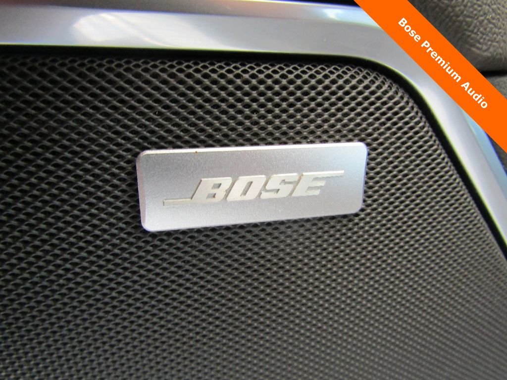 Used 2025 White GMC SLT image 7