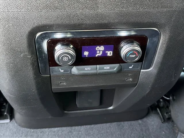 Used 2025 White Frost Tricoat GMC Denali image 18