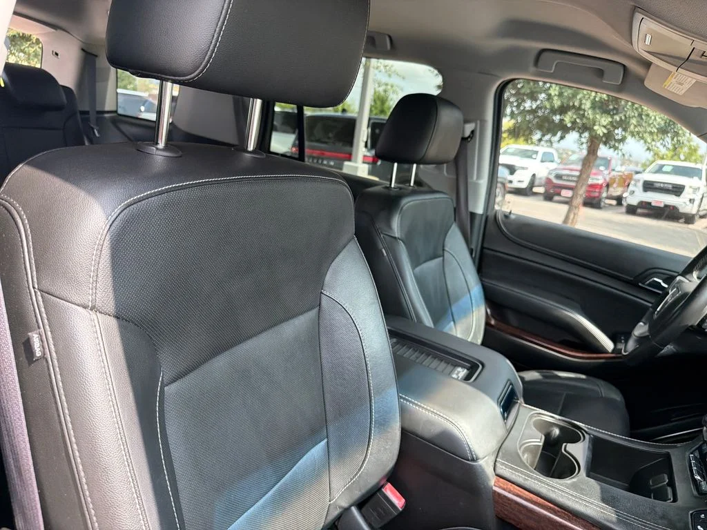 Used 2017 Black GMC SLT image 39