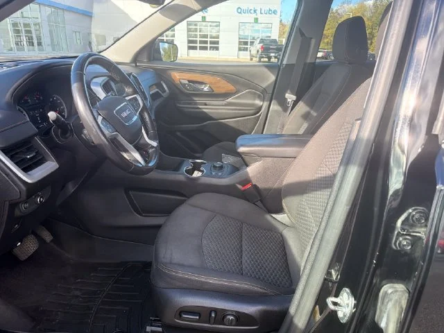 Used 2018 Black GMC SLE image 11