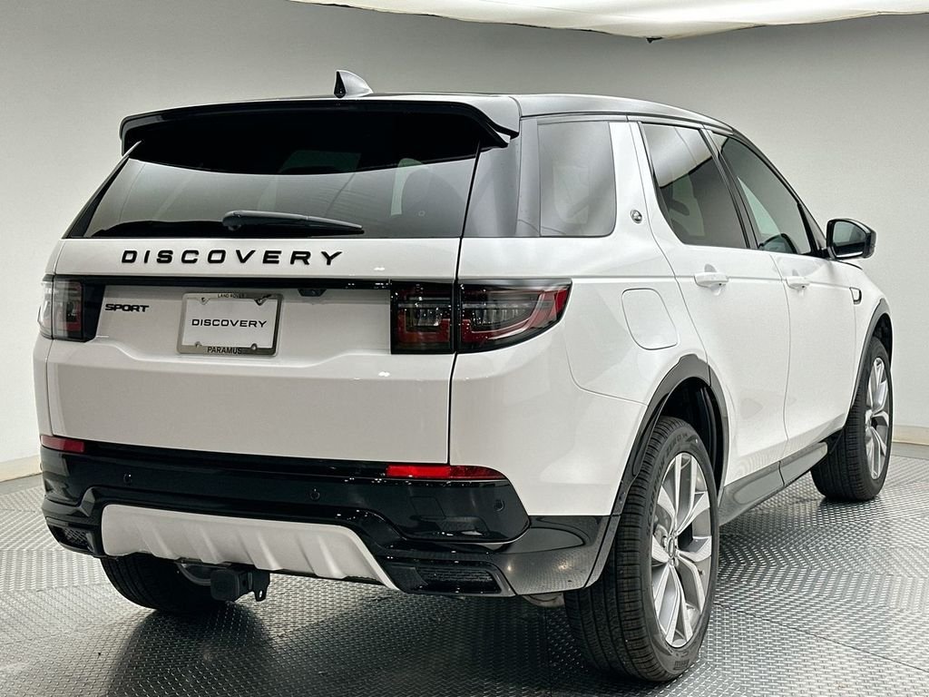 New 2026 Ostuni Pearl White Land Rover Landmark image 3