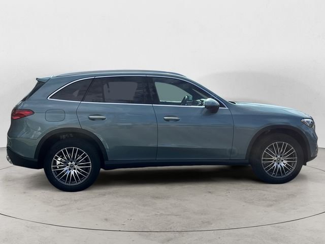 New 2026 Verde Silver Metallic Mercedes-Benz GLC 300 image 6