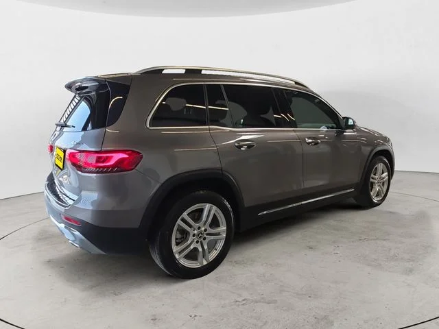 Used 2021 Gray Mercedes-Benz GLB 250 image 5