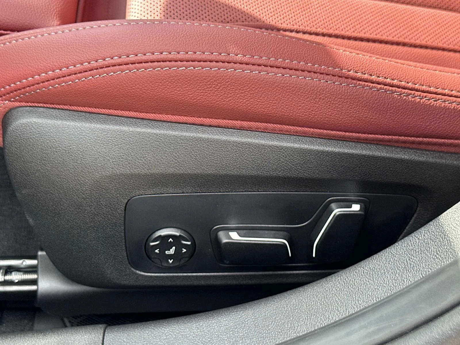New 2026 Dravit Grey Metallic BMW 330i NA image 18