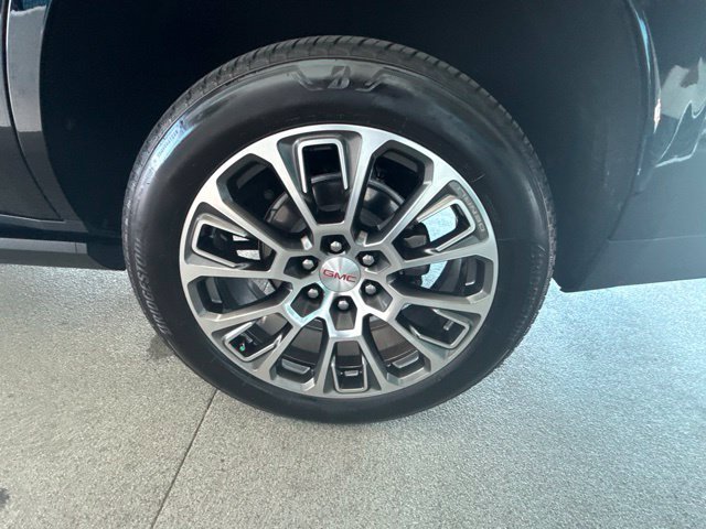 Used 2025 Black GMC Denali image 6