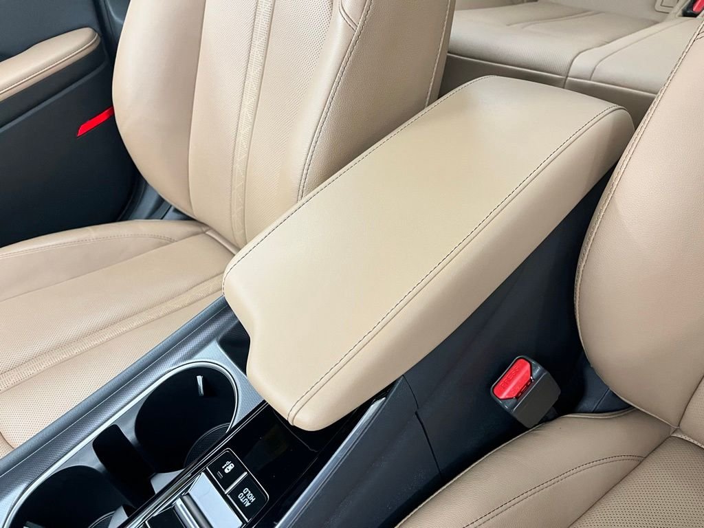 Used 2023 Carbon Blue Hyundai Limited image 29
