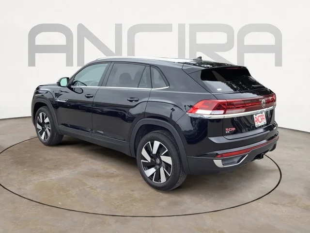 New 2026 Deep Black Pearl Volkswagen 2.0T SE W/TECHNOLOGY image 6