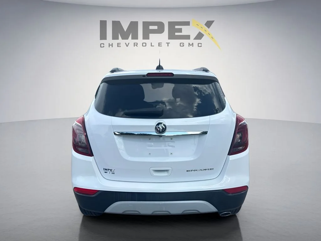 Used 2021 White Buick Preferred image 4