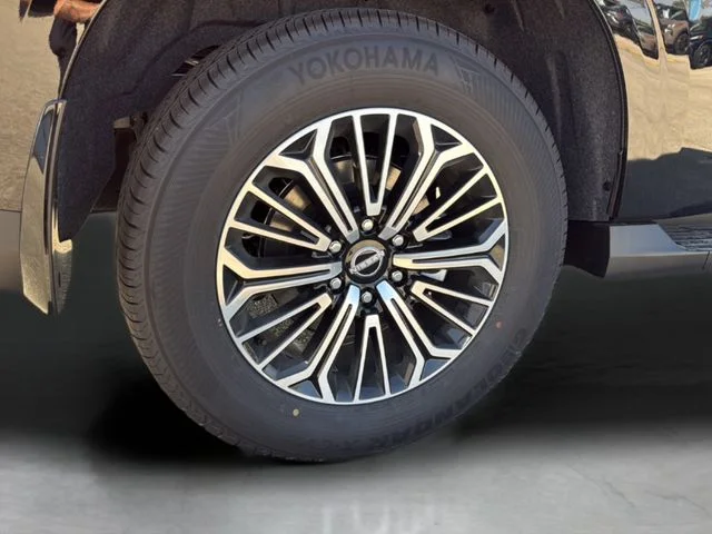 2026 Nissan Armada Platinum - Photo 18
