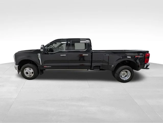 New 2026 Agate Black Metallic Ford F-350® King Ranch® image 40