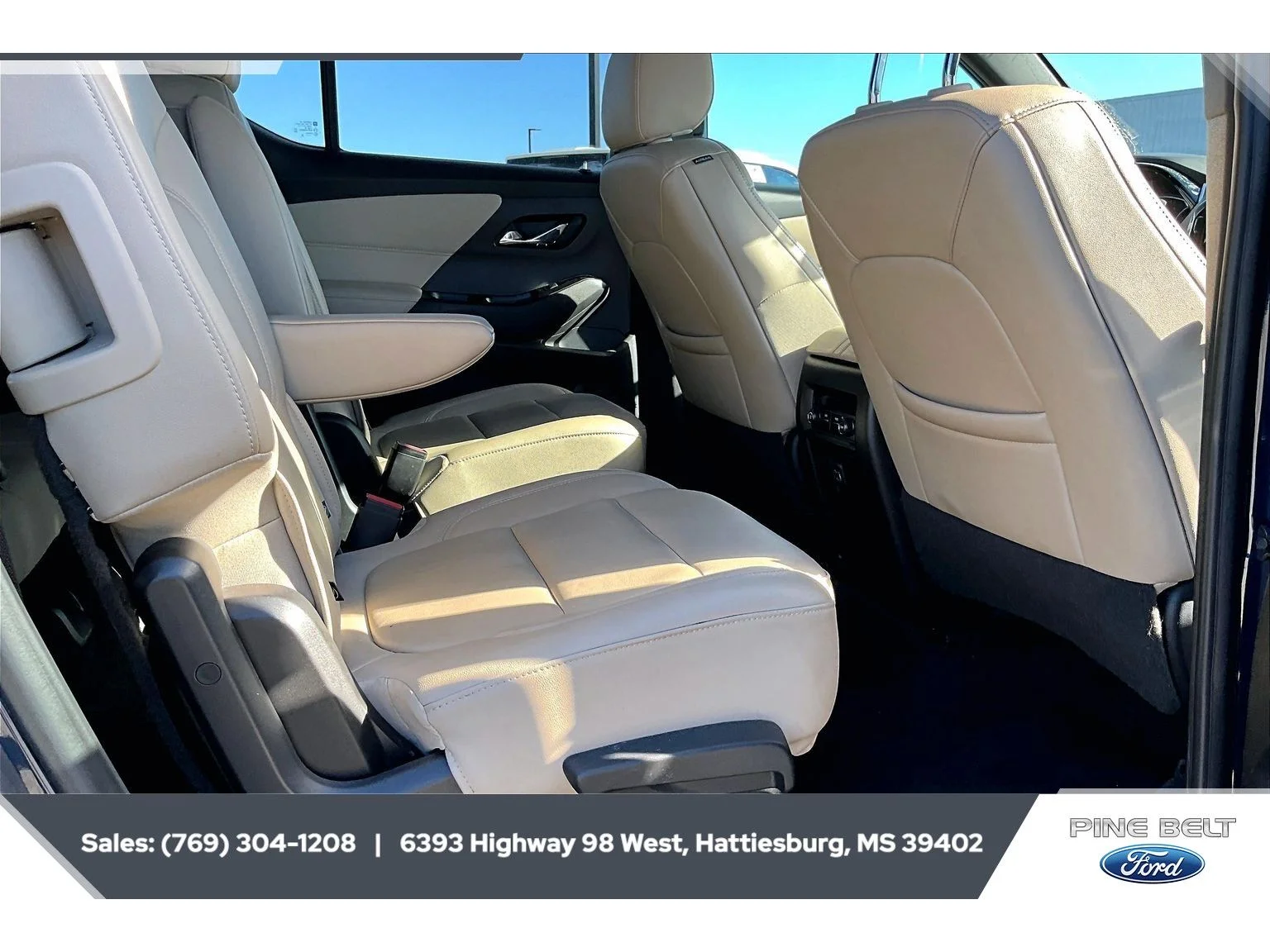 Used 2022 Northsky Blue Metallic Chevrolet LT Leather image 6