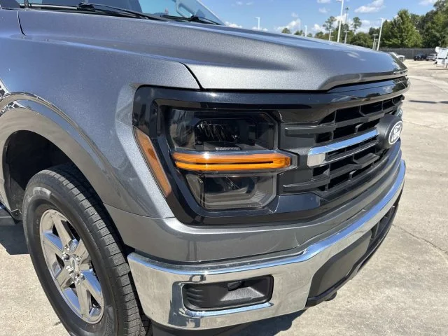 Used 2024 Gray Ford XLT image 2