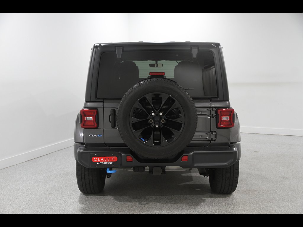 Used 2022 Granite Crystal Metallic Clear Coat Jeep Sahara 4xe image 22