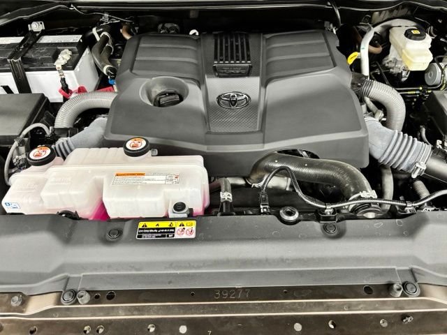 Used 2024  Toyota Limited image 25