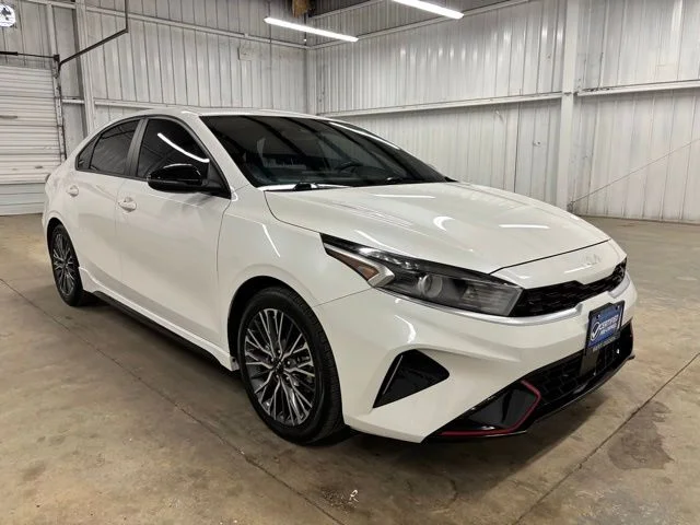 2024 Kia Forte GT-Line AT's photo