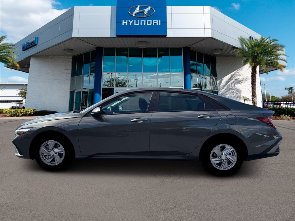 New 2026 Gray Hyundai SE image 22