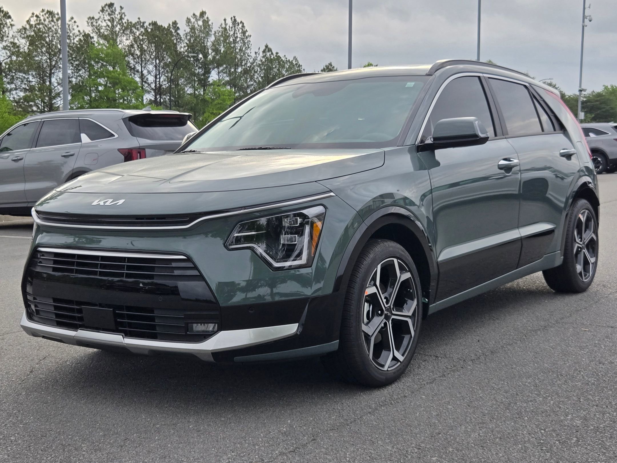New 2026 Cityscape Green Kia SX Touring image 3