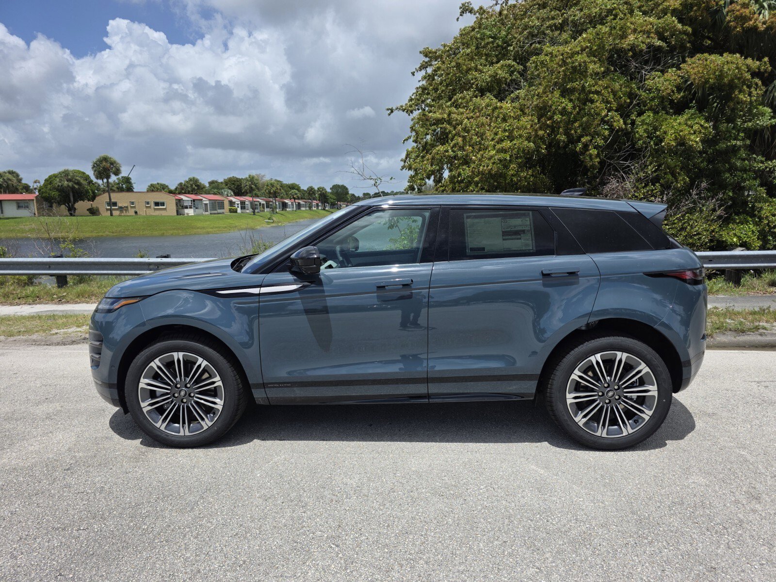 New 2026 Tribeca Blue Land Rover Hoxton Edition image 7