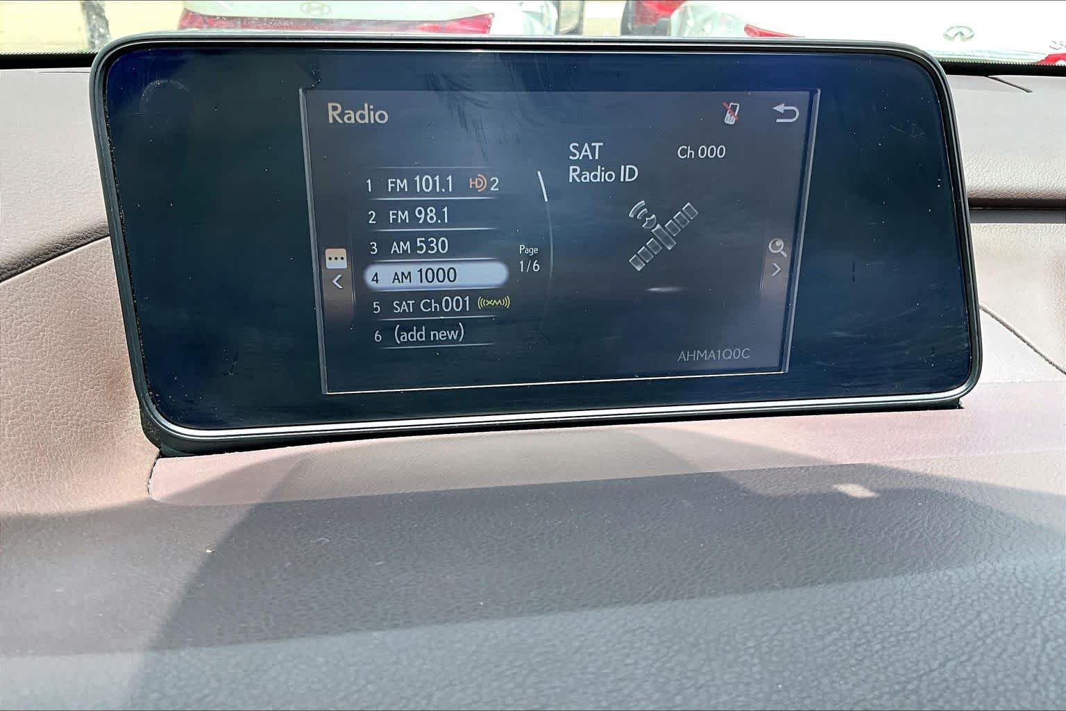 Used 2018 Eminent White Pearl Lexus  image 30