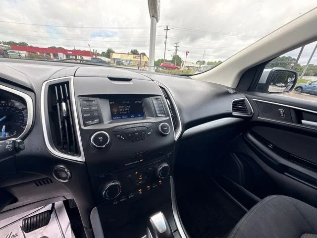 Used 2016 Ingot Silver Metallic Ford SEL image 16