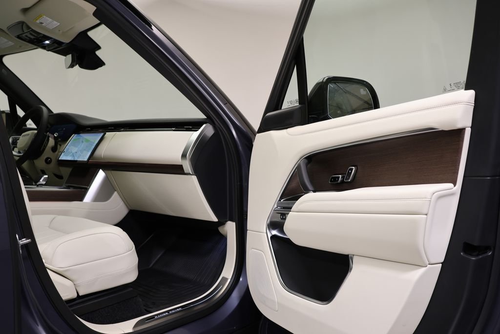 New 2026 Varesine Blue LAND ROVER SE PHEV image 39
