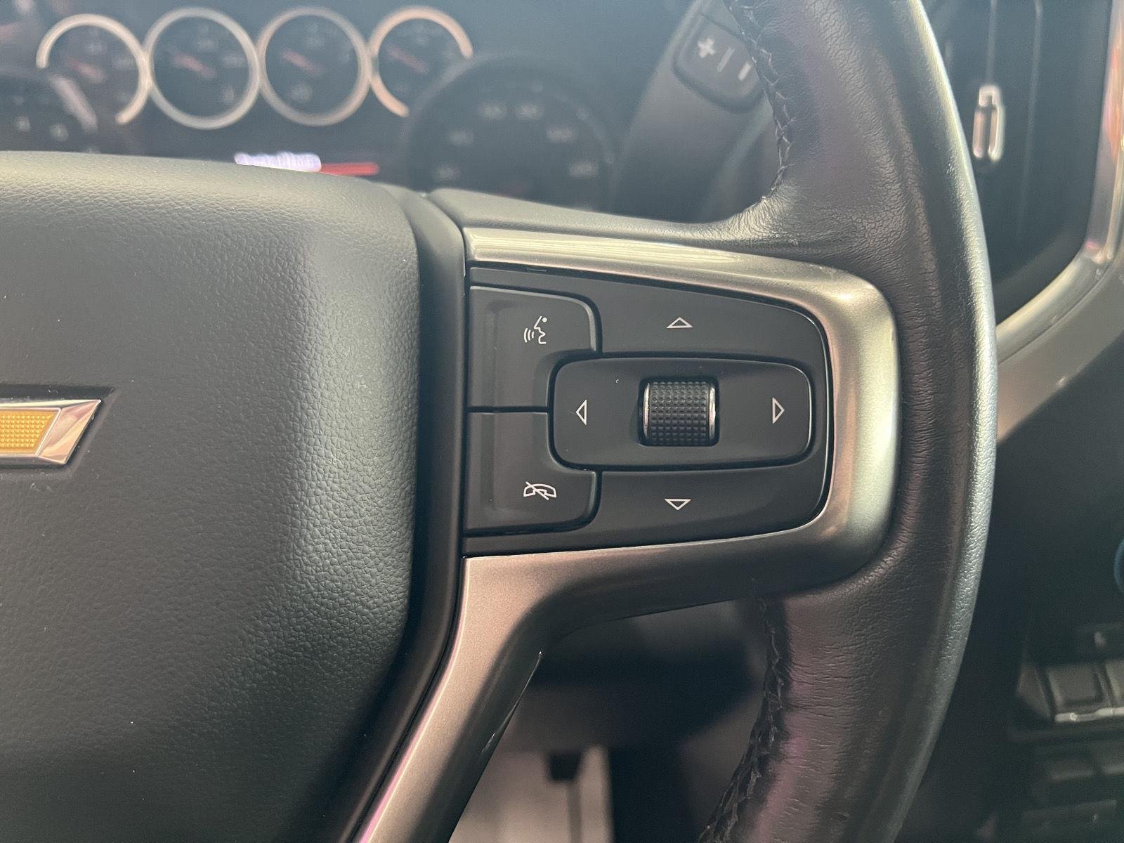 Used 2022 Summit White Chevrolet LTZ image 25