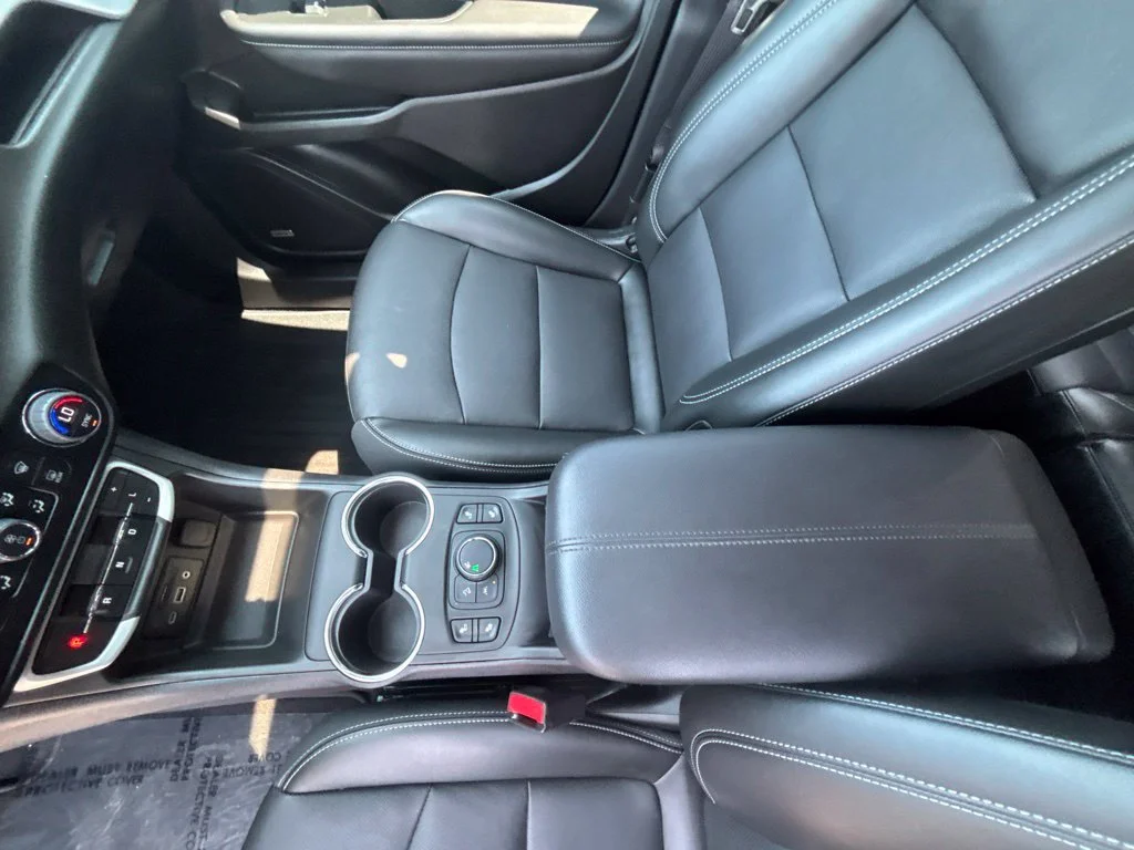 Used 2022 Blue GMC SLT image 15