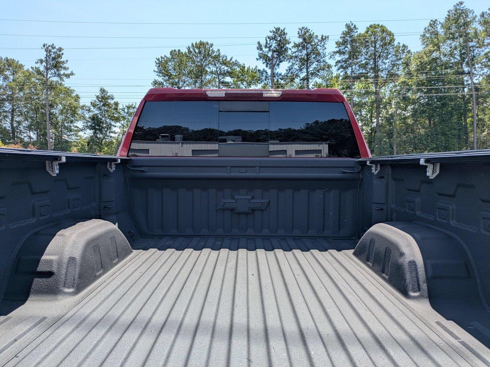 Used 2020 Cajun Red Tintcoat Chevrolet RST image 29