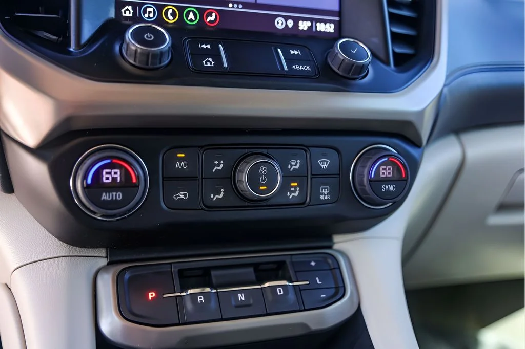 Used 2023 Blue GMC Denali image 21