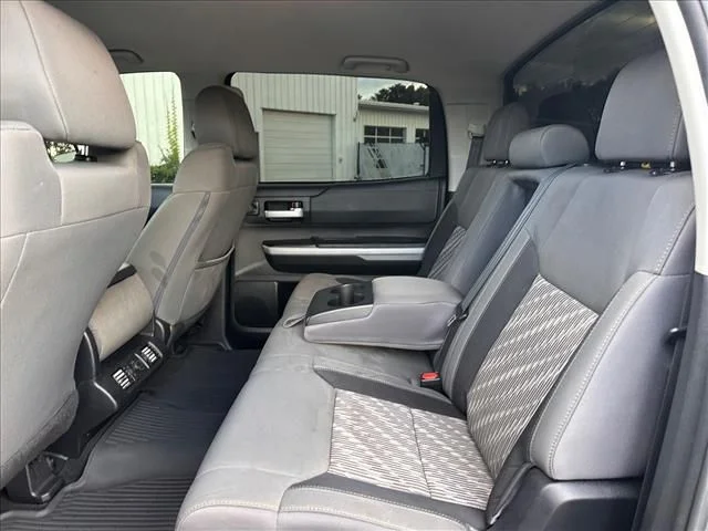 Used 2020 Gray Toyota SR5 image 18